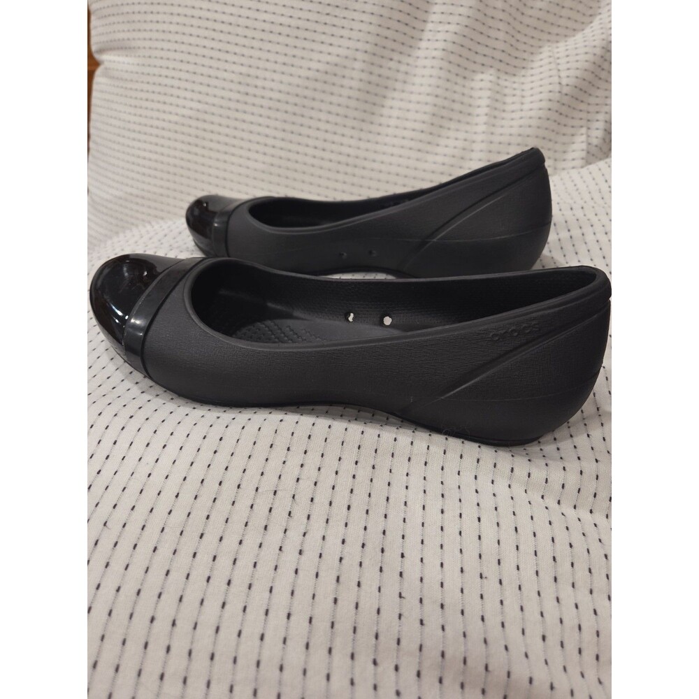 Crocs Cap Toe Flat 12300 Black Patent Shiny Ballet Flats Women's Size 8 NEW - Picture 4 of 10